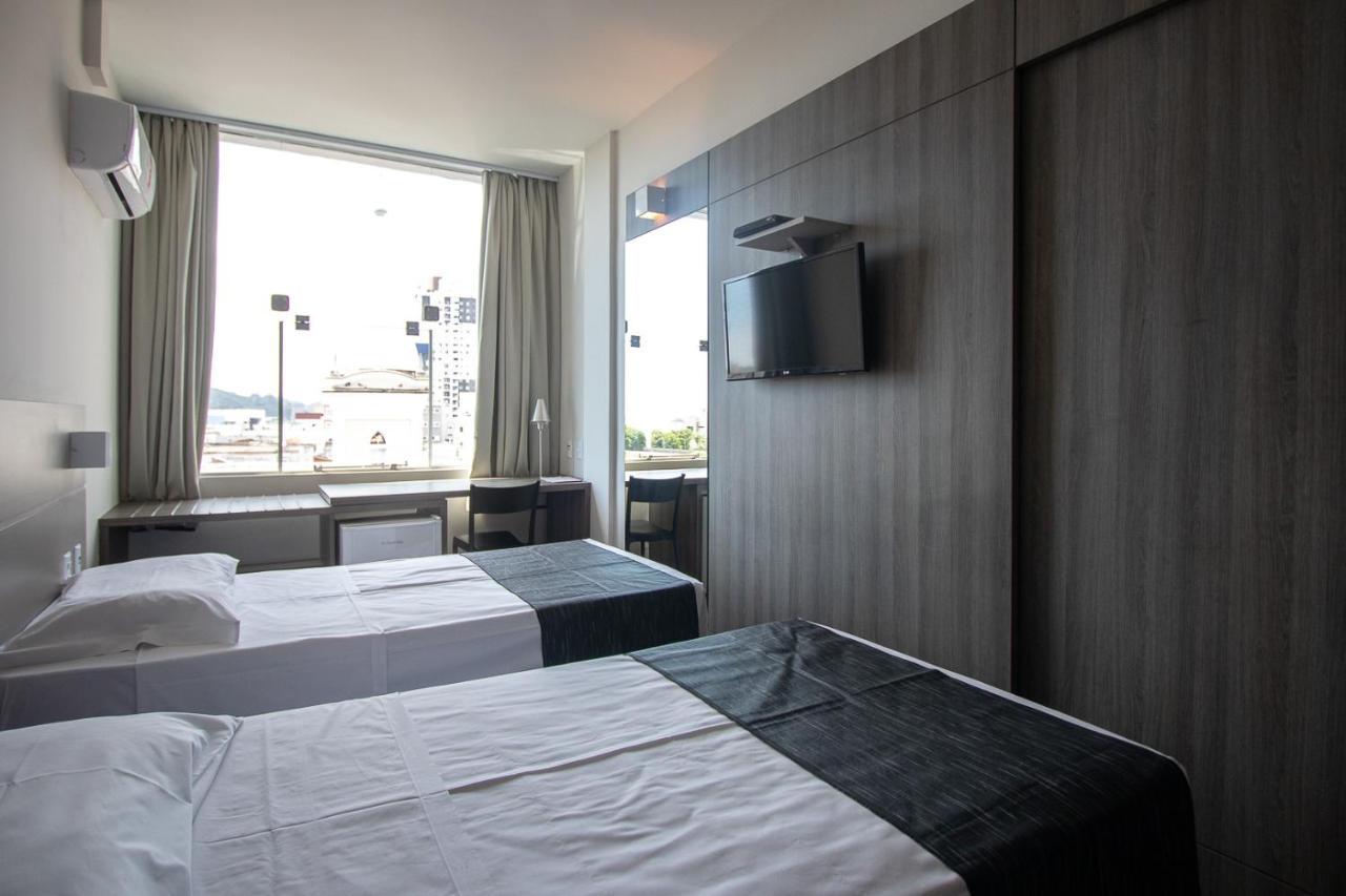 Hotel Valerim Itajai / Navegantes Eksteriør bilde