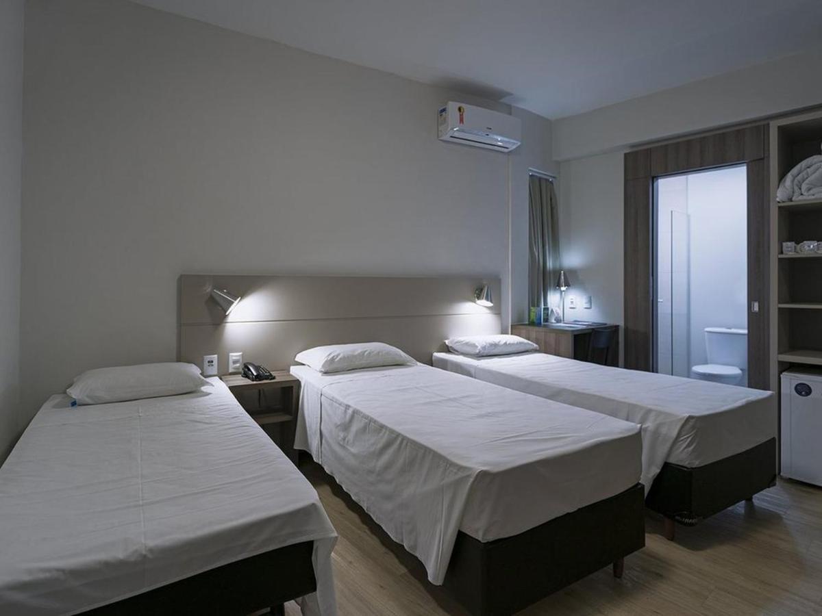 Hotel Valerim Itajai / Navegantes Eksteriør bilde