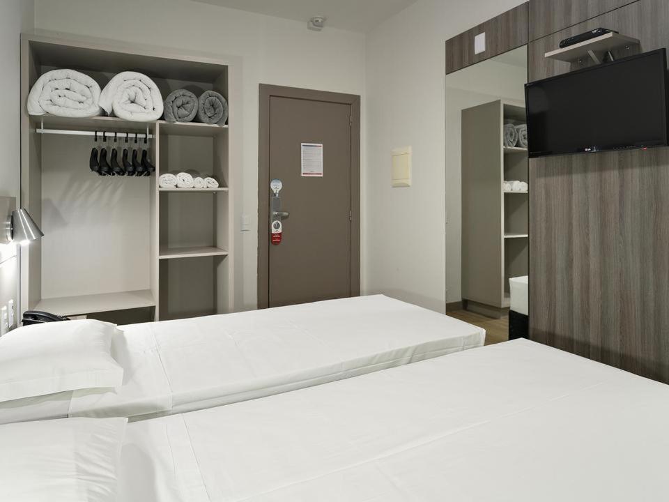 Hotel Valerim Itajai / Navegantes Eksteriør bilde