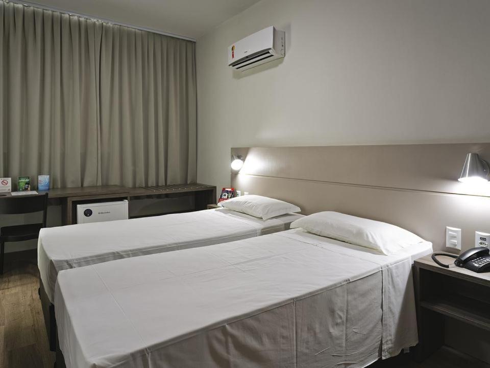 Hotel Valerim Itajai / Navegantes Eksteriør bilde