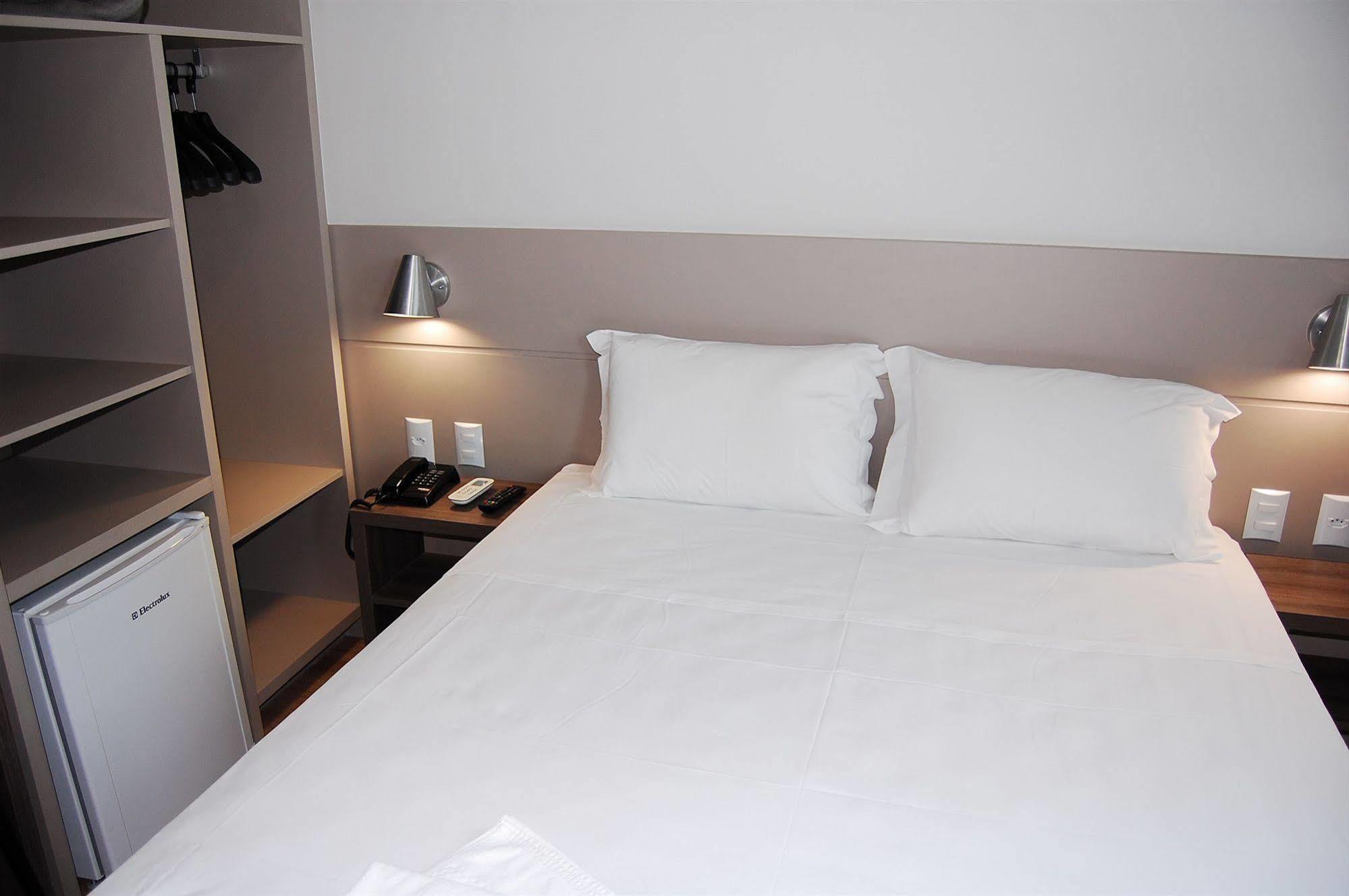 Hotel Valerim Itajai / Navegantes Eksteriør bilde