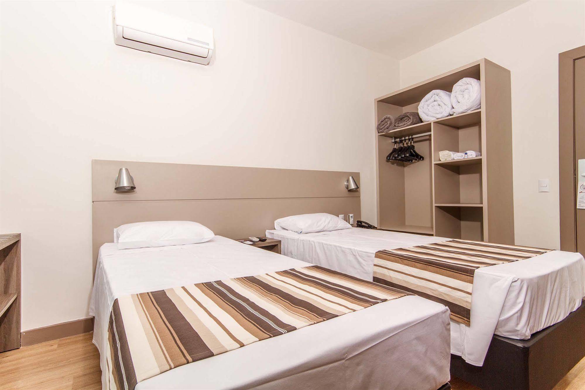 Hotel Valerim Itajai / Navegantes Eksteriør bilde