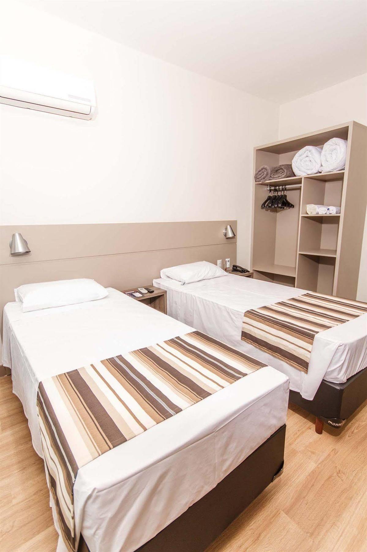 Hotel Valerim Itajai / Navegantes Eksteriør bilde