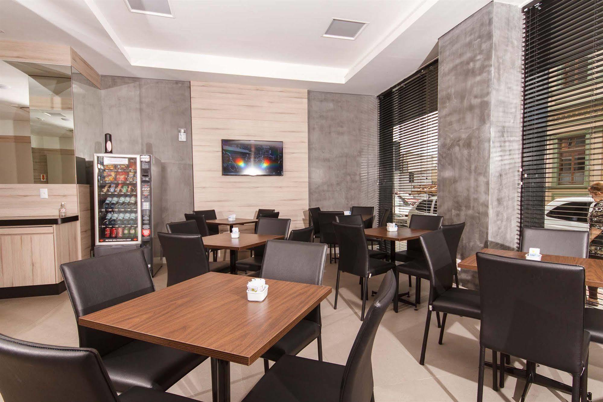 Hotel Valerim Itajai / Navegantes Eksteriør bilde